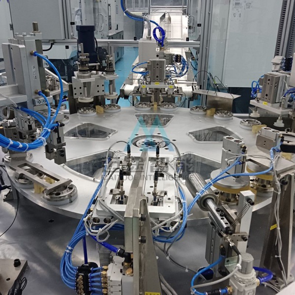 Handle cover machine