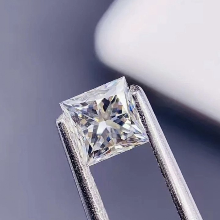 1.5ct 公主切裸钻实验室培育钻石