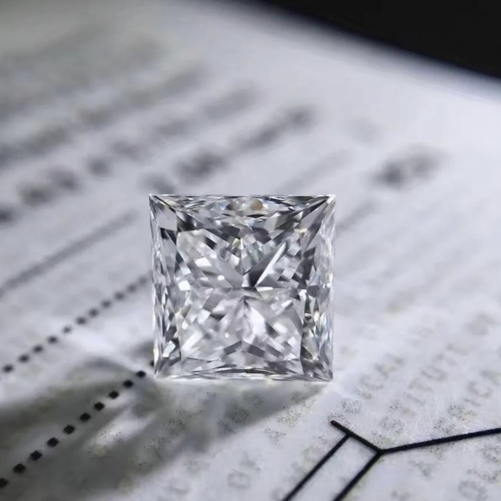 3ct 公主切裸钻实验室培育钻石