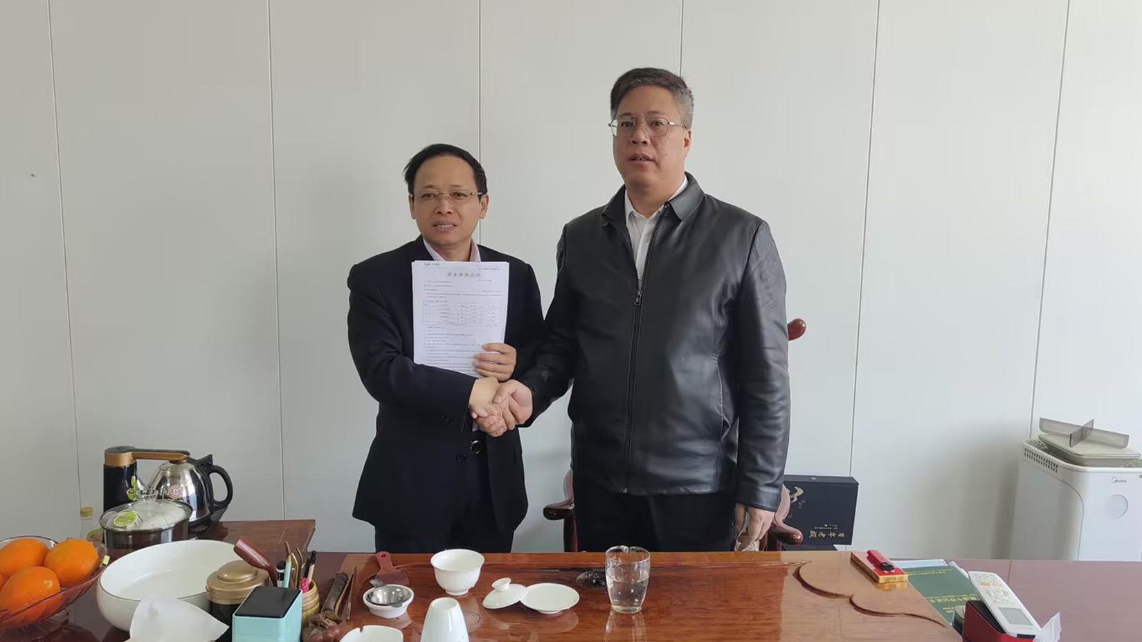 签简单直，喜报频传，亿万先生科技乐成签约新能源项目-电池托架组件焊接流水线