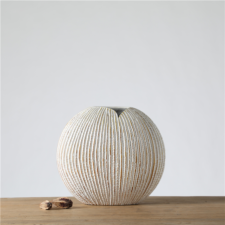 Newly Hot Sale Popular Polyresin flower vase luxury modern home decor