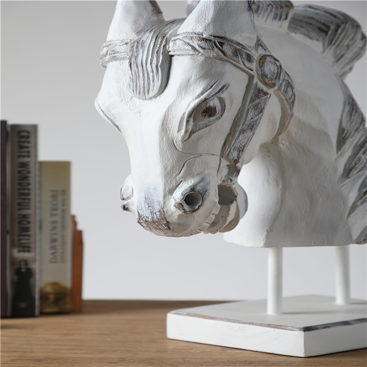 2019 Home Business Retro Decoration Animal Horse Art Auspicious Resin Ornaments Horse Sculpture Statue
