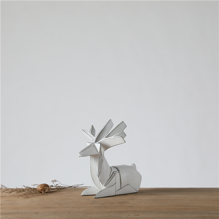 Modern Arts And Crafts Resin Christmas Wholesale Elk Statue Animal Ornaments