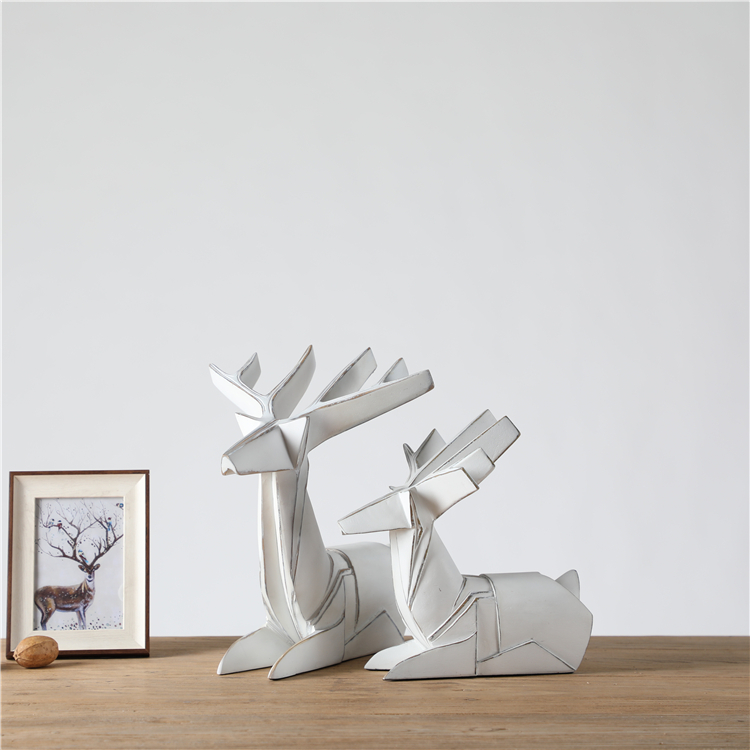 Modern Arts And Crafts Resin Christmas Wholesale Elk Statue Animal Ornaments