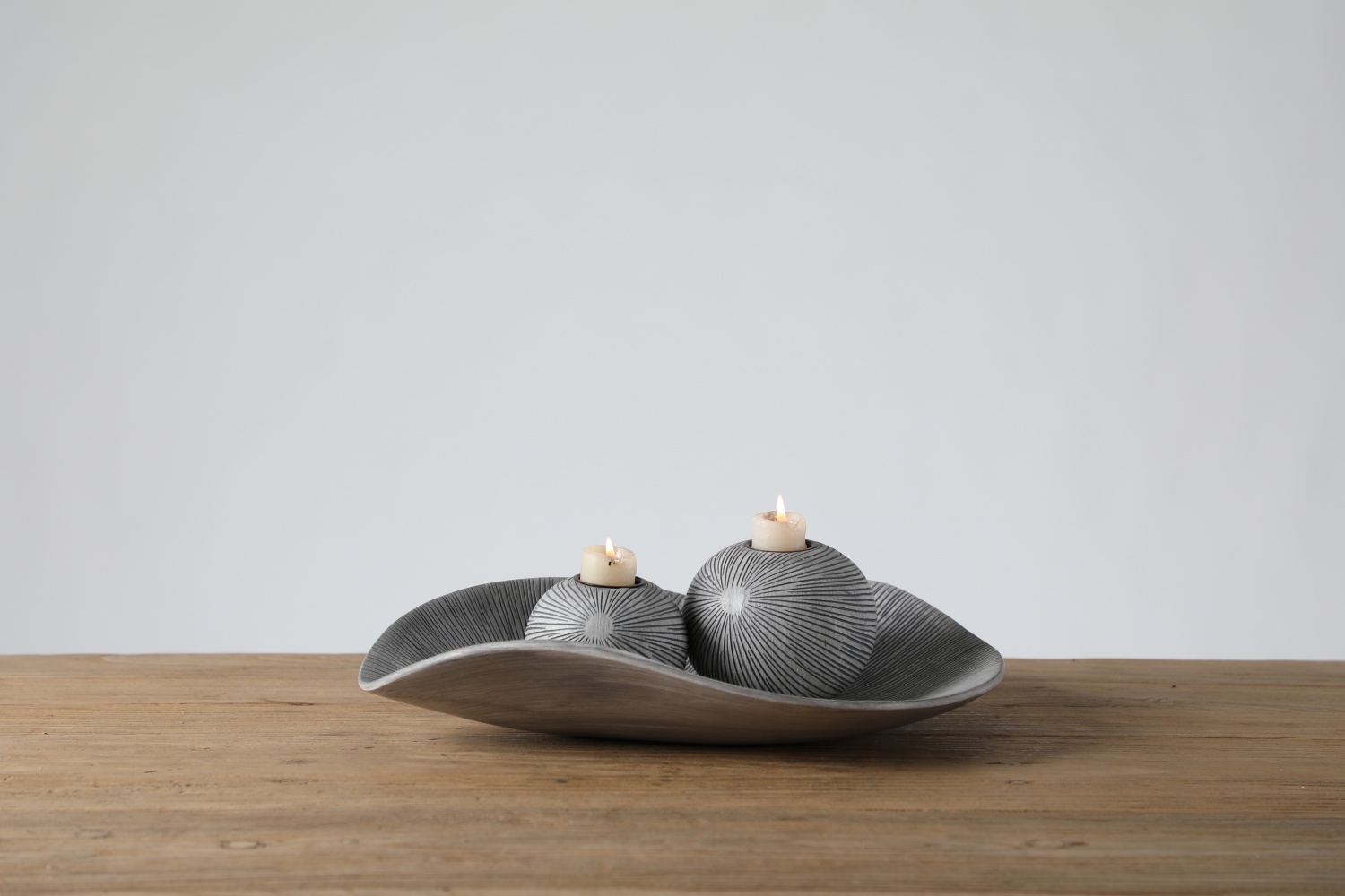Hot Sale Craft Ornament Resin Candle Hold With Tray For Home Decor
