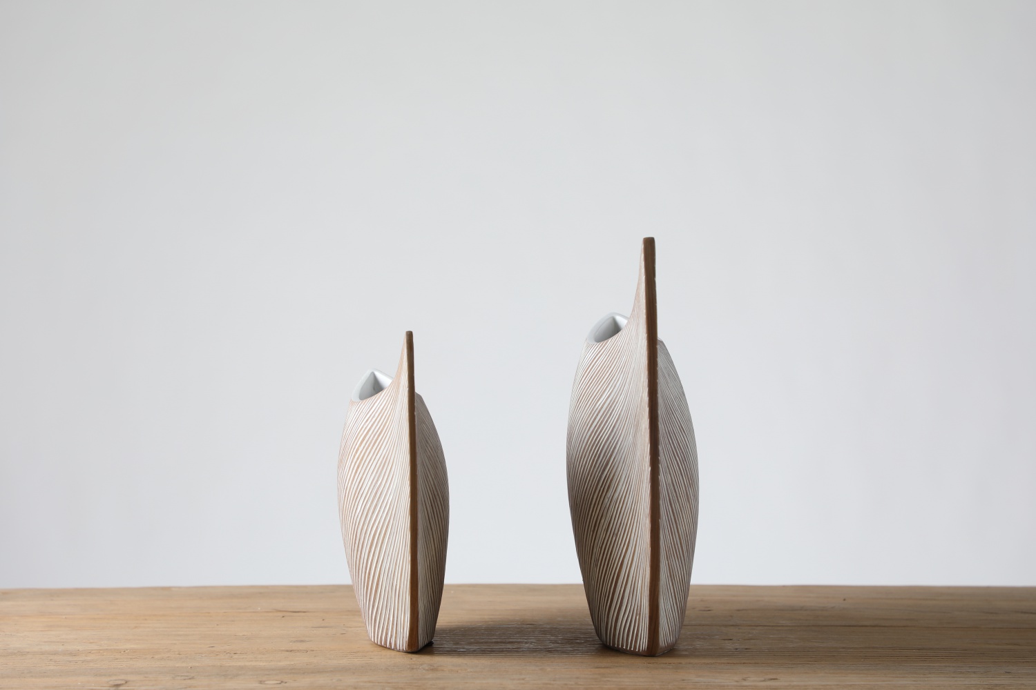 Simple Modern Resin Craft Vase Unique Shape Decorative Vases For Home Hotel Restaurant Decoration