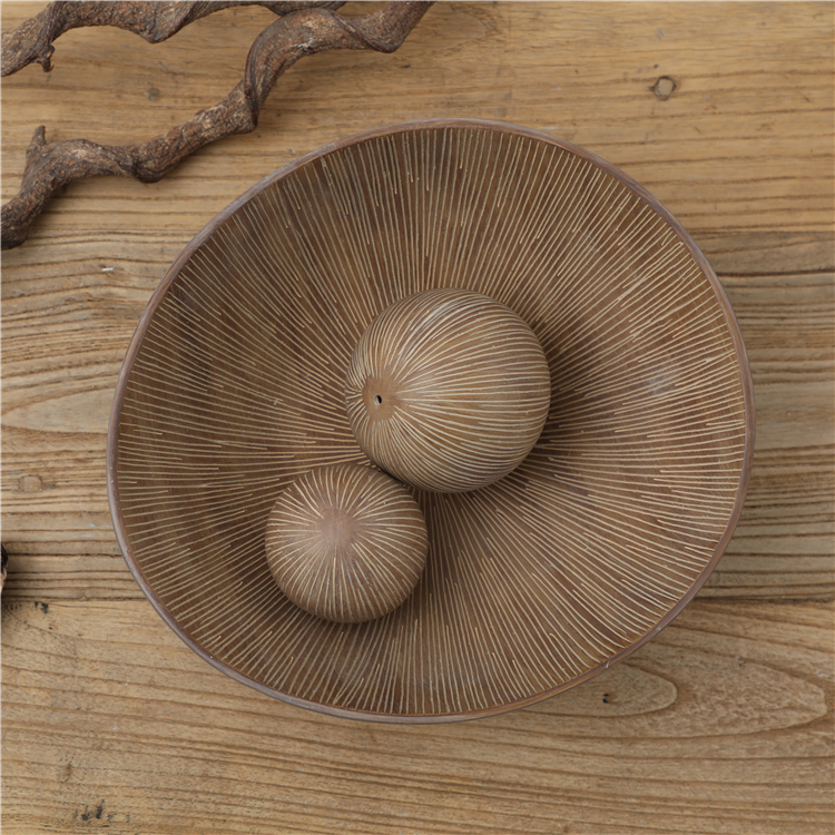 Promotional Embossed Resin Craft Vintage Retro Tray With Ball For Home Decor