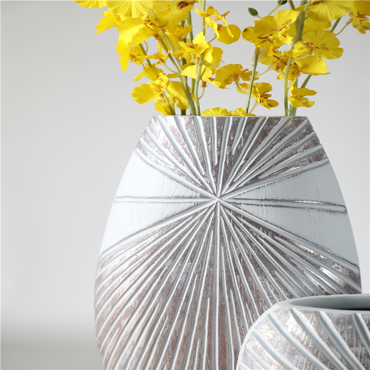 Popular retro modern handmade flower resin craft vase for decor