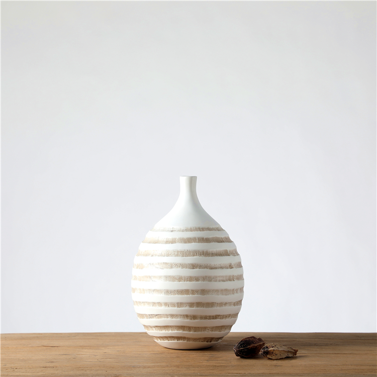 Wholesale modern line carved Ball shape matt small resin vase