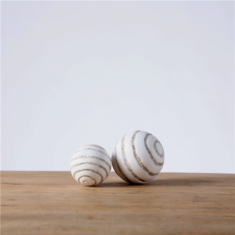 wholesale Home Decoration Craft Tray Ornament resin Plate With Ball
