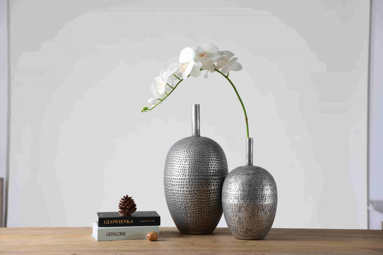 Wholesale Superior Quality Resin Crafts Nordic Style Vintage Table Vase Tall Flower Vase Decor