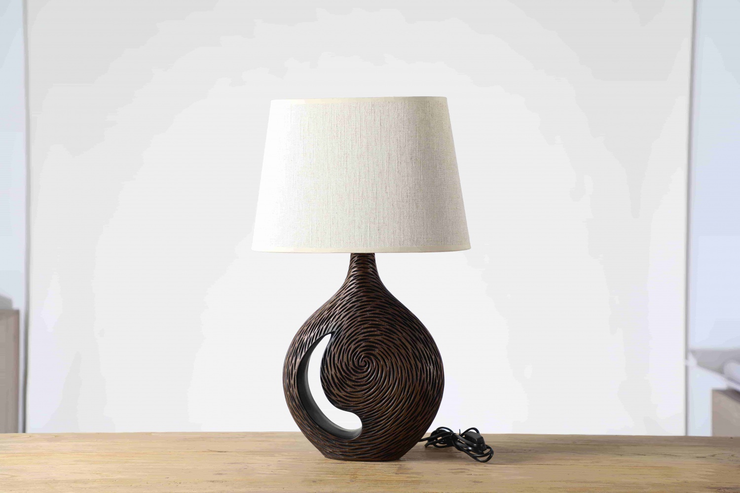 Newly Industrial Nordic Resin Vintage Desk Bedside Reading Indoor Table Lamp