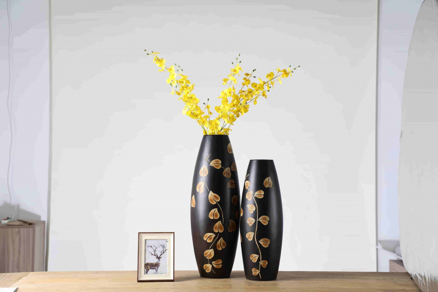 Promotional factory unique modern Straight Resin Flower Vase