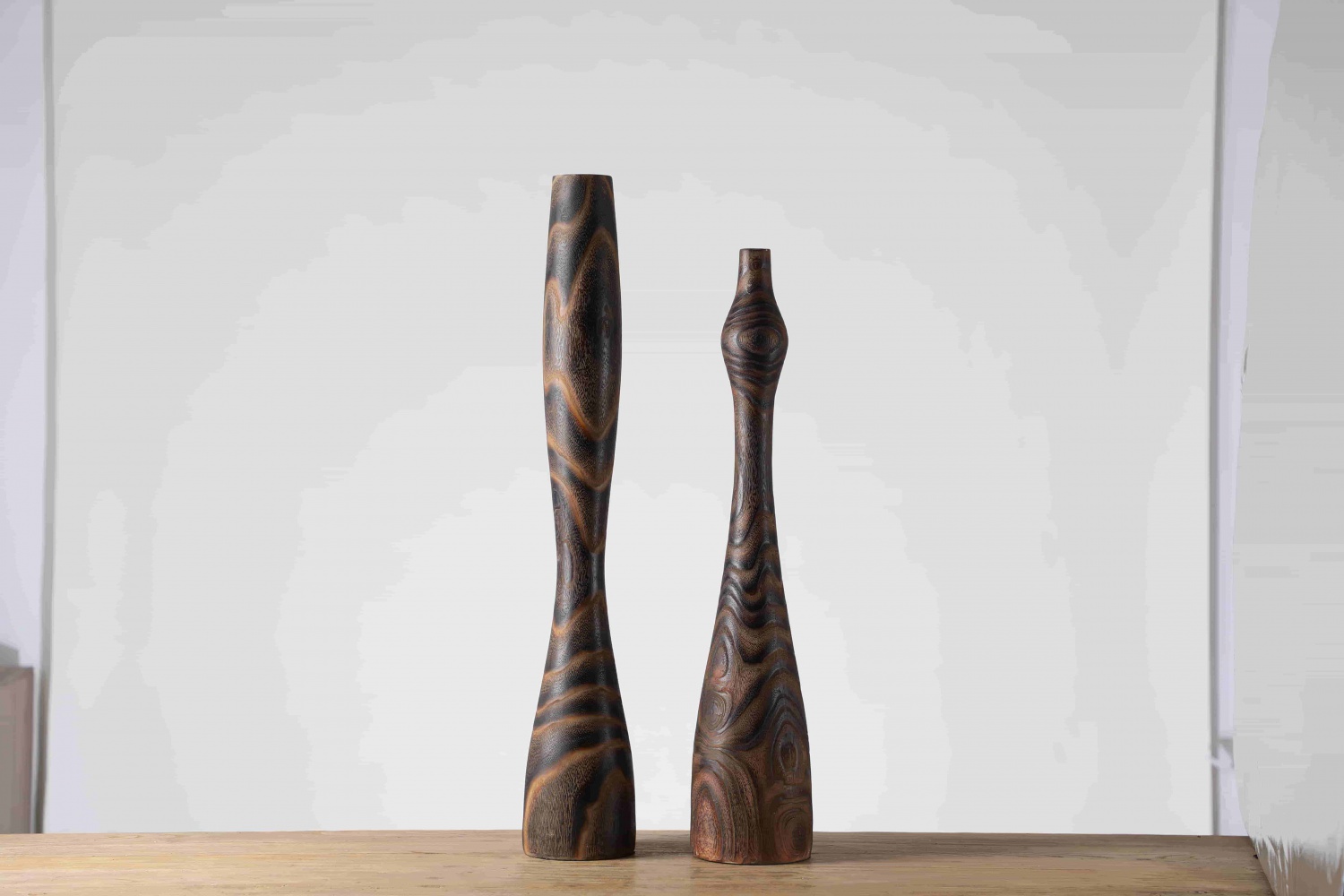 New Design Slender Decorative Polyresin Flower Vase Tall Floor Vase For Living Decoration
