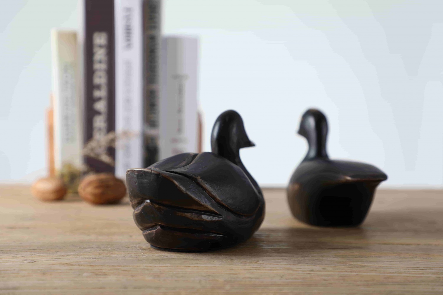 Wholesale Luxury Elegant Ornament Resin Duck Craft Sculpture