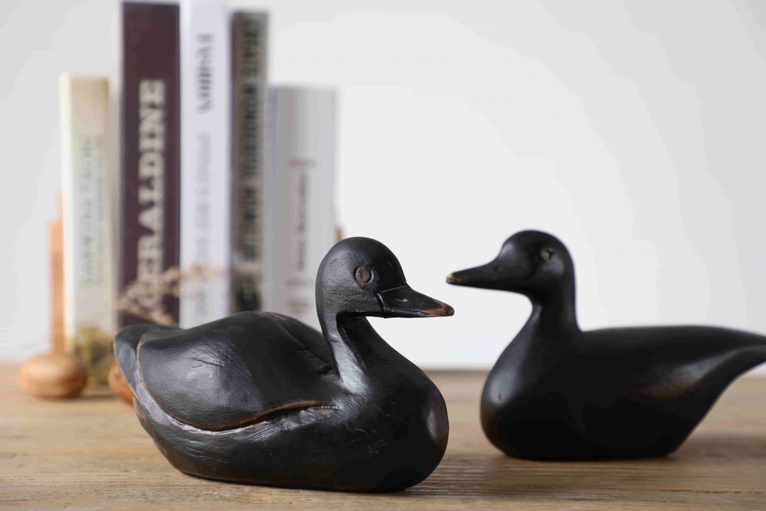 Wholesale Luxury Elegant Ornament Resin Duck Craft Sculpture
