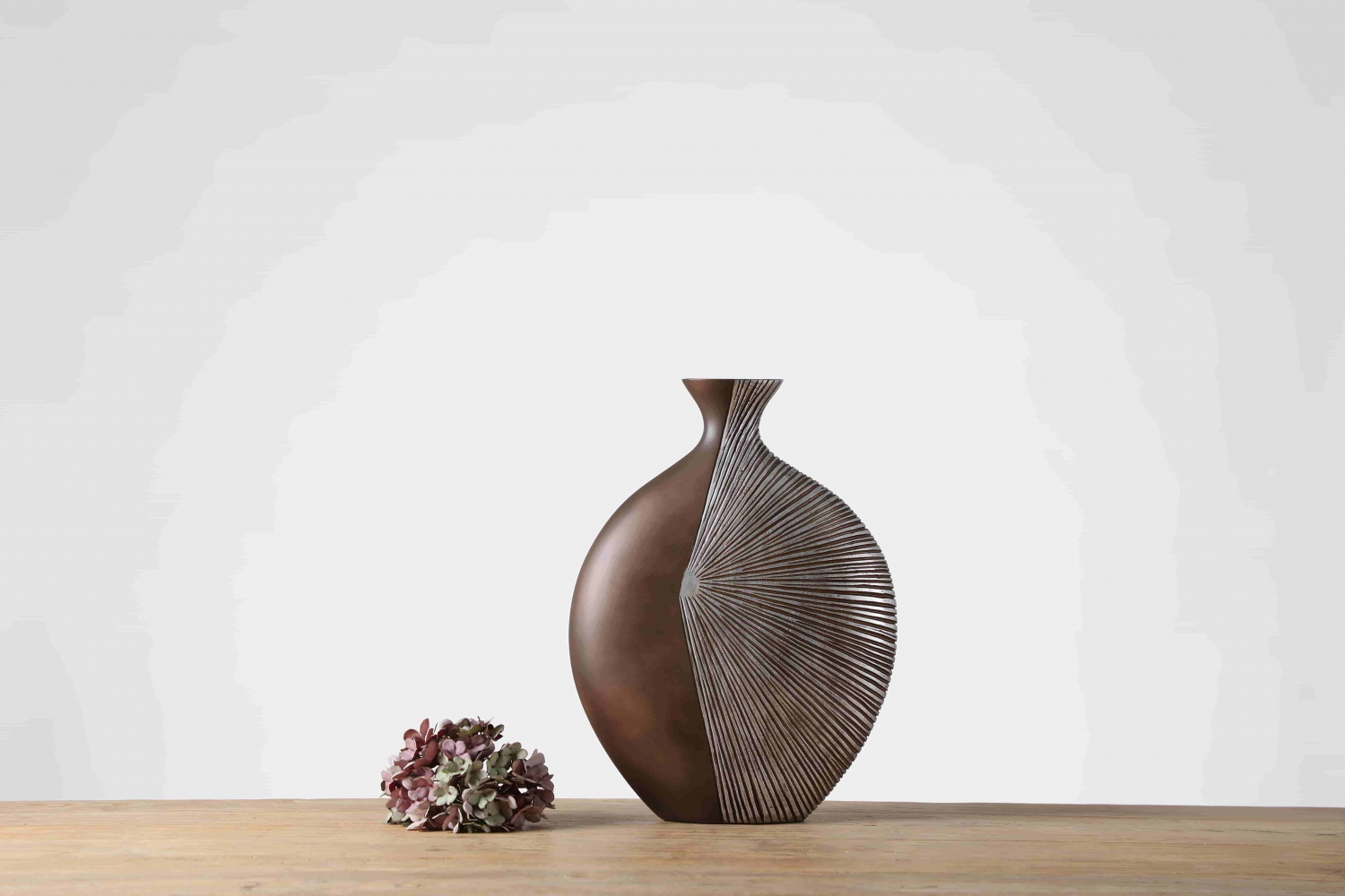 Hot Selling modern luxury flower arrangement Vase for home decor