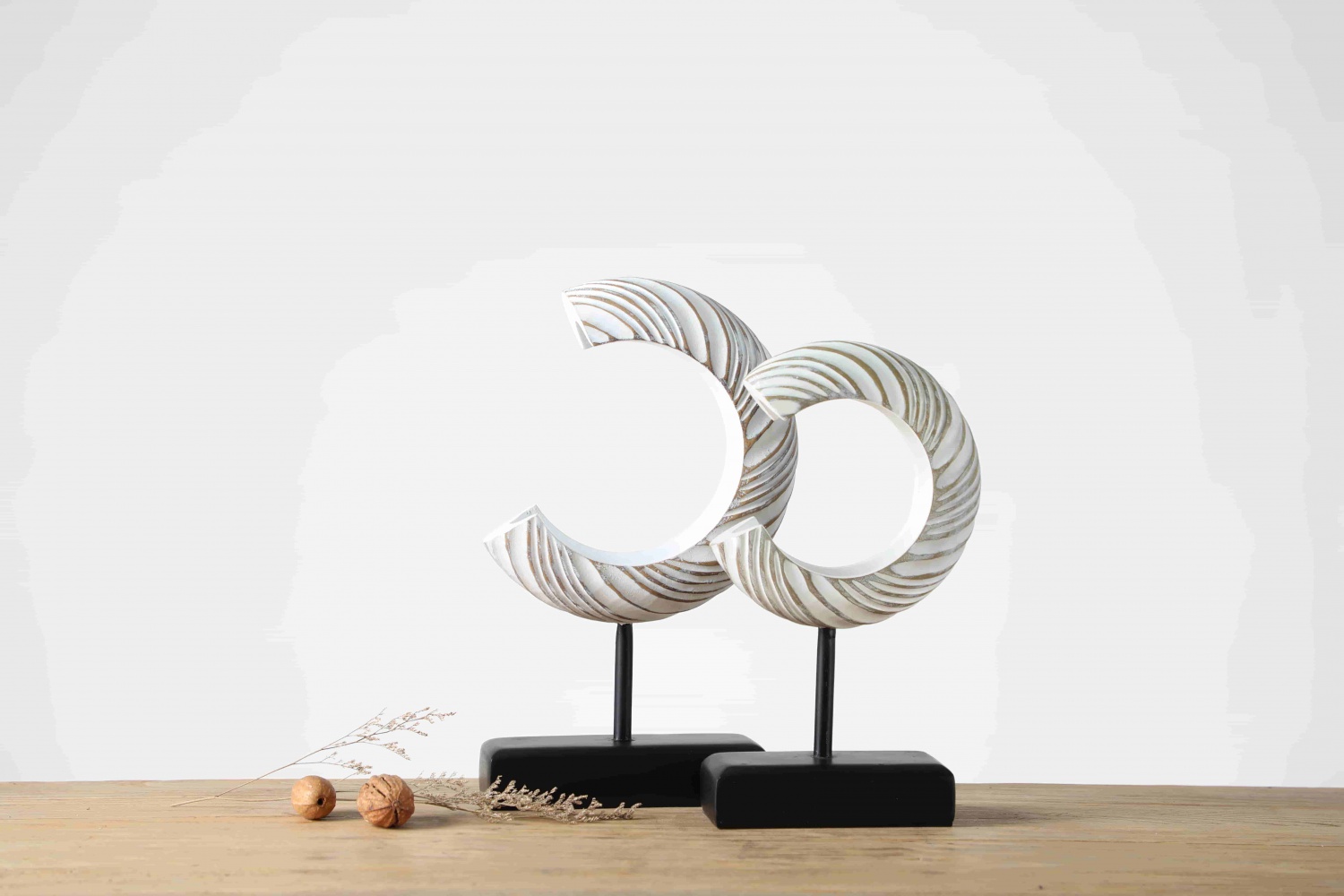 Wholesale Resin Carved Ornament Modern Art Craft Home Decor