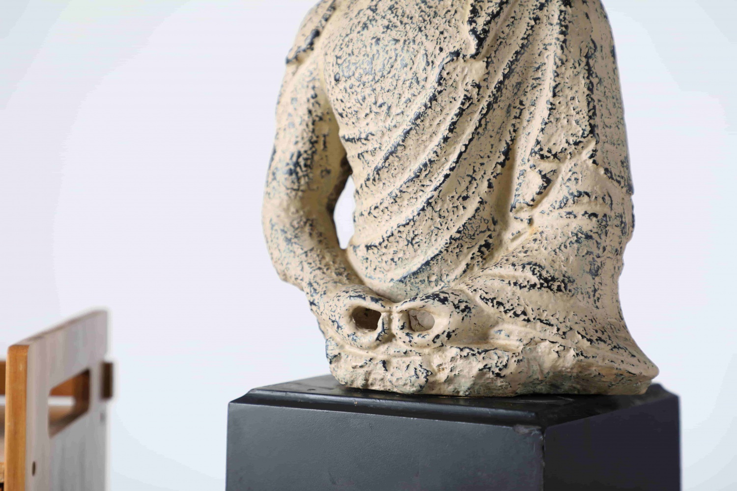 New Craft Supply Stores Personalized Family Ornaments Buddha Statue Resin