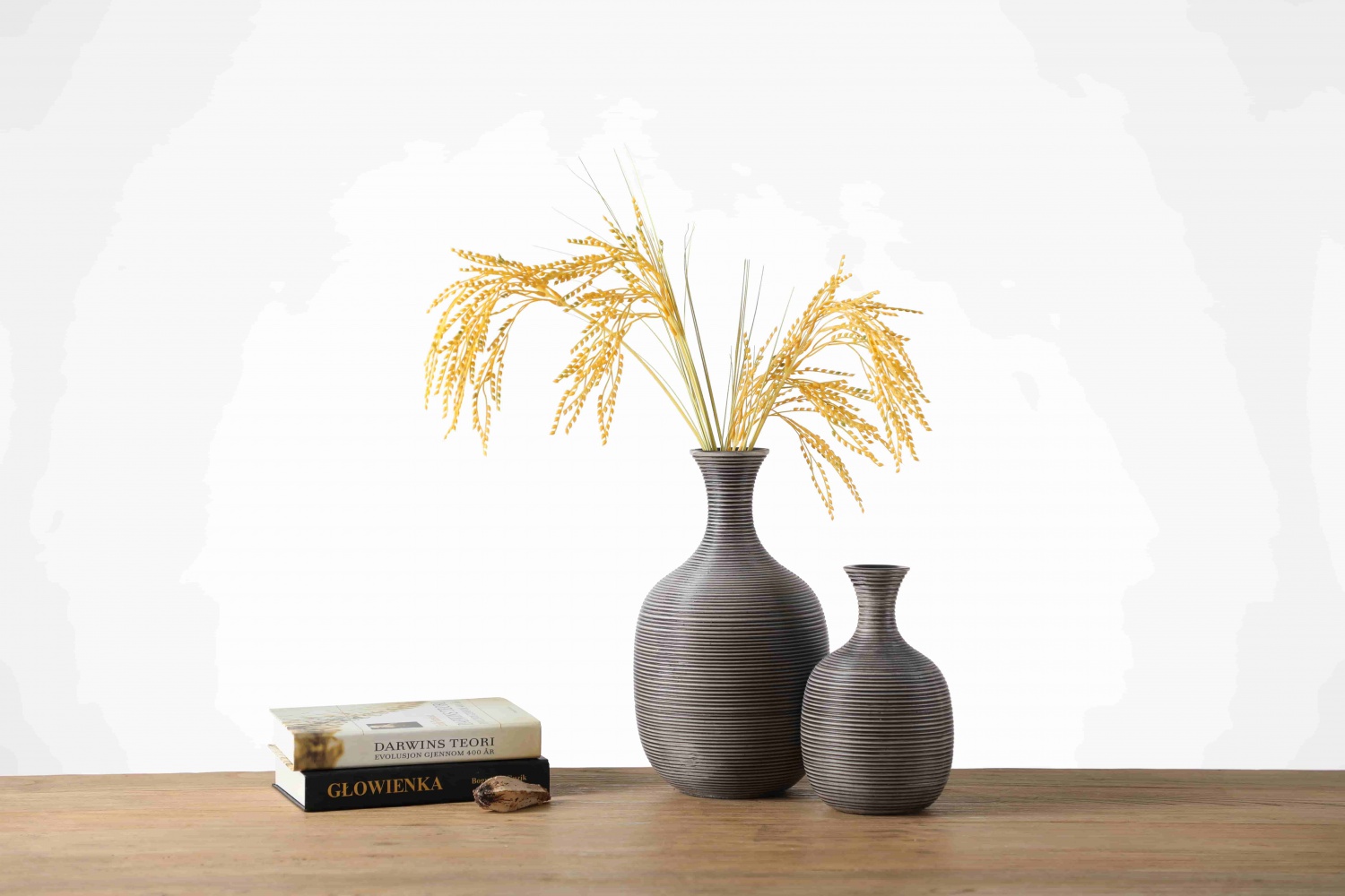 Wholesale Luxury modern Resin Home Decoration Vase Gray