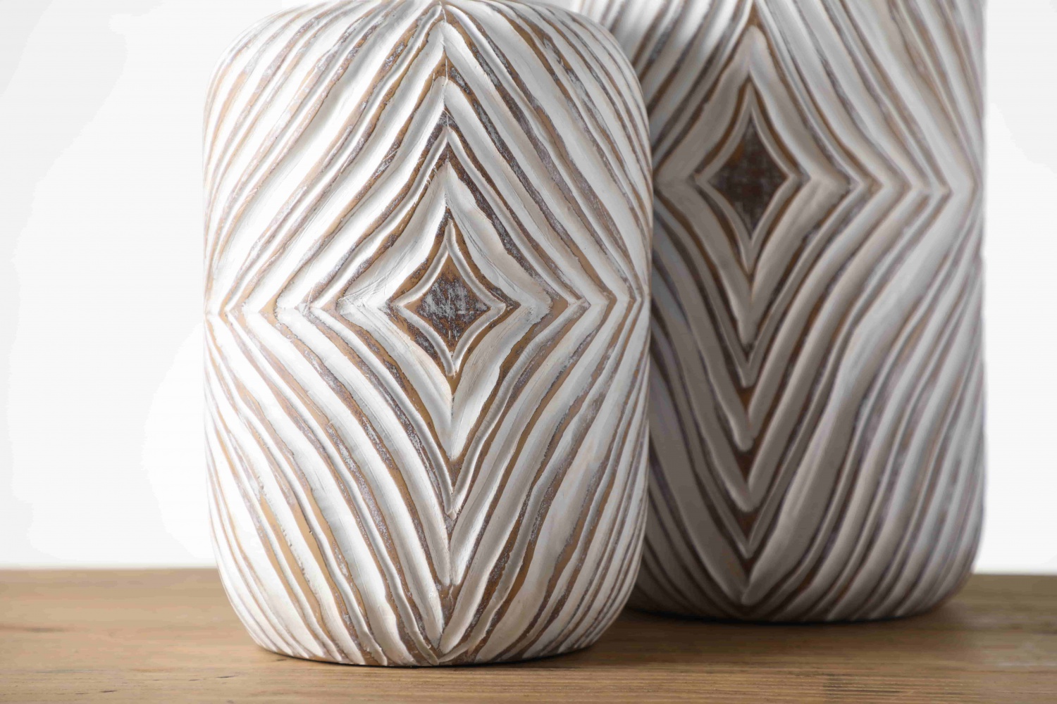 Best Selling Ornament Retro Vintage Luxury White Vase For Wedding