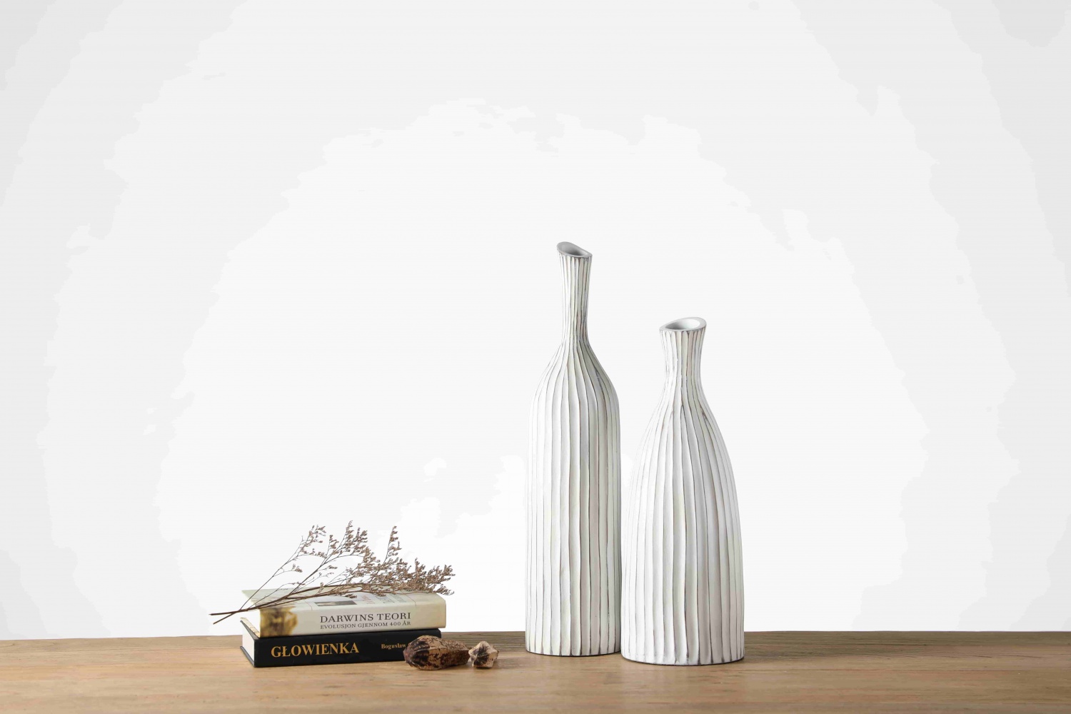 Nordic style elegant floor standing flower vases white tall flower vase for wedding decoration
