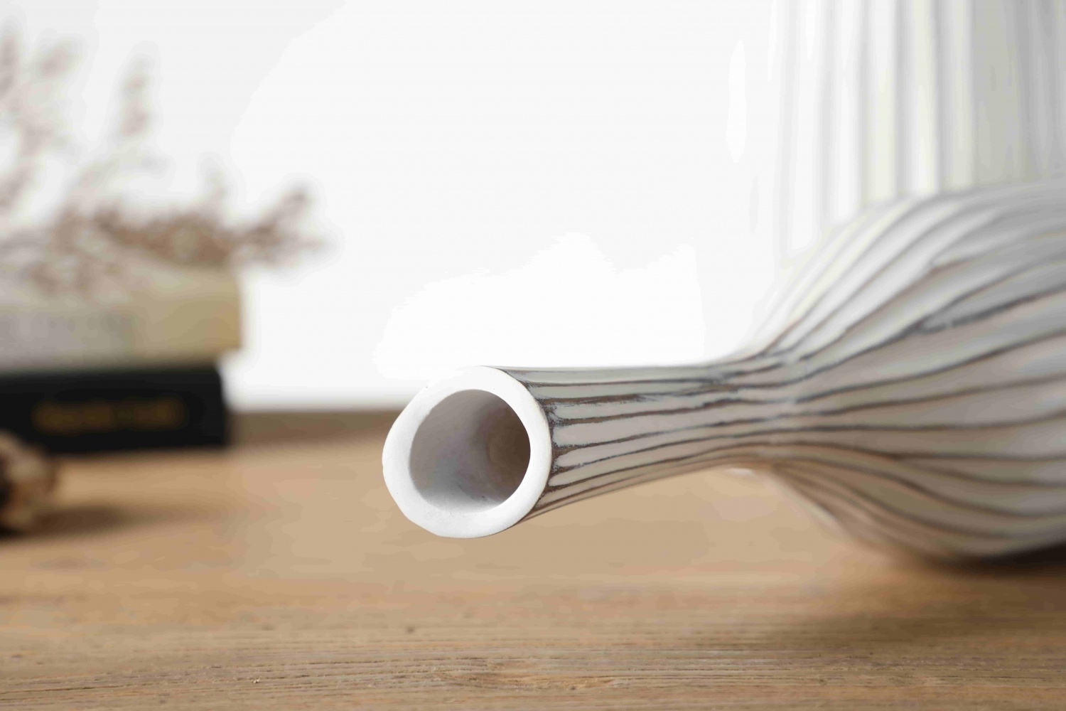 Nordic style elegant floor standing flower vases white tall flower vase for wedding decoration
