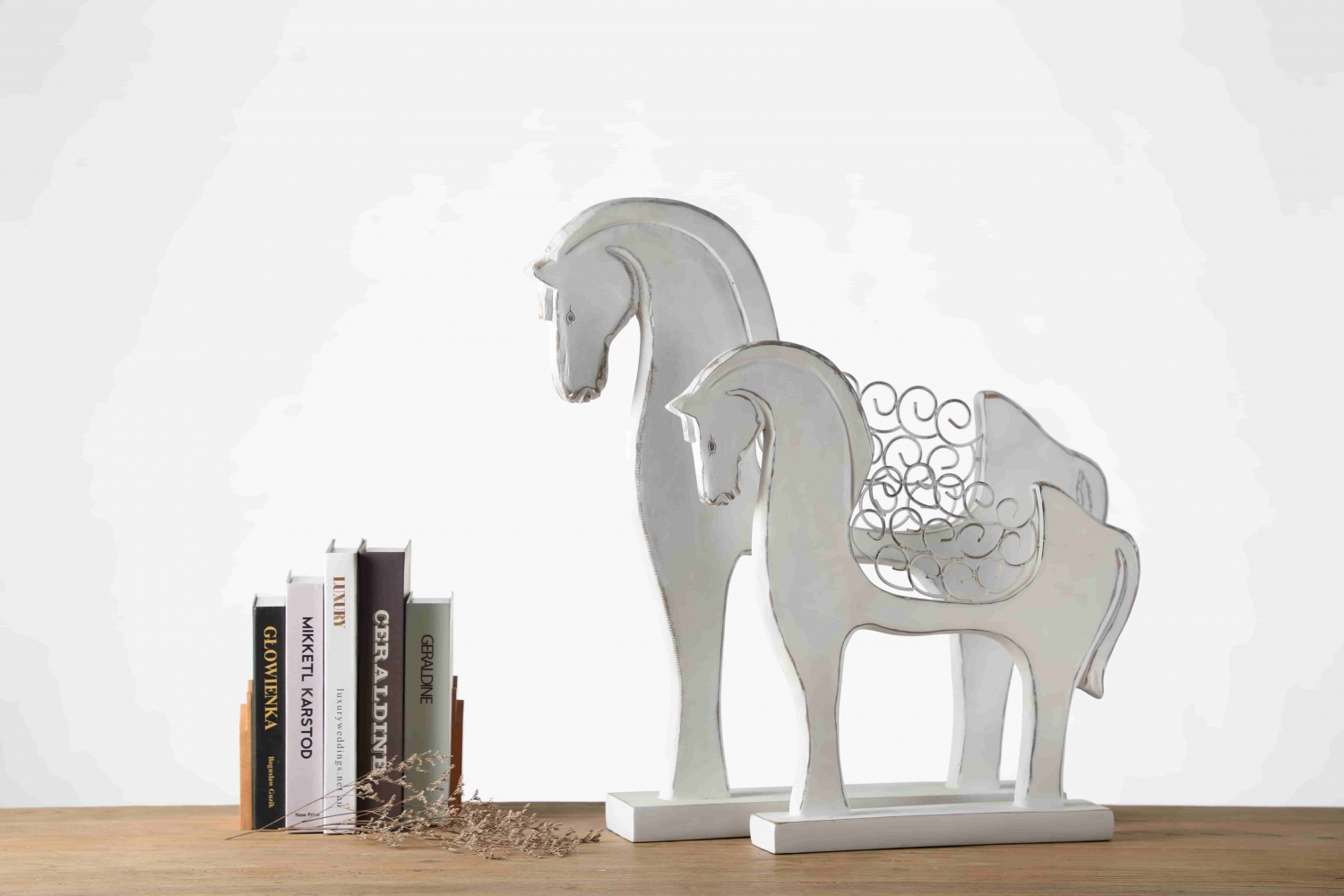 Wholesale Abstract Polyresin Horse Animal Figurine Resin White Horse sculpture