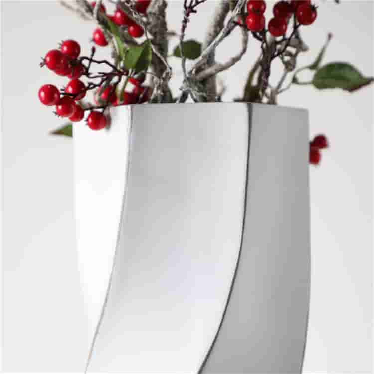 Wholesale resin crafts & gifts modern design simple style white ornaments living room goods decoration floor resin vase