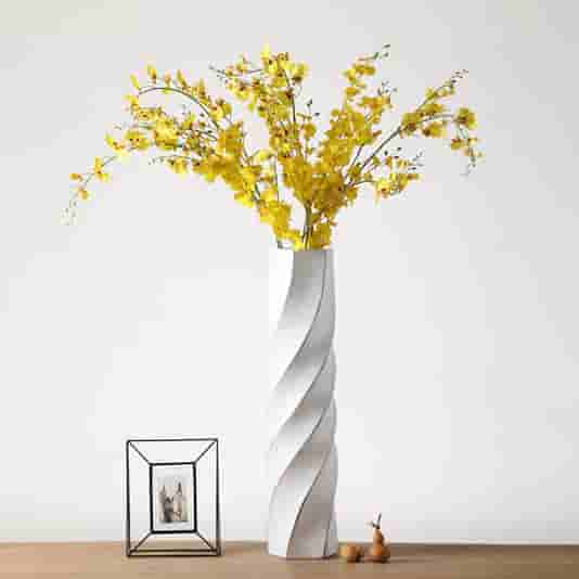 Wholesale resin crafts & gifts modern design simple style white ornaments living room goods decoration floor resin vase