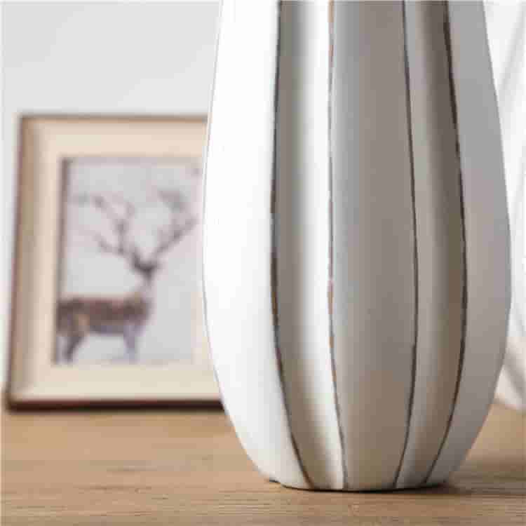 Nordic Creative Design Home Decor Nordic White Art Vase Table Top Resin Flower Vase For Home Decor