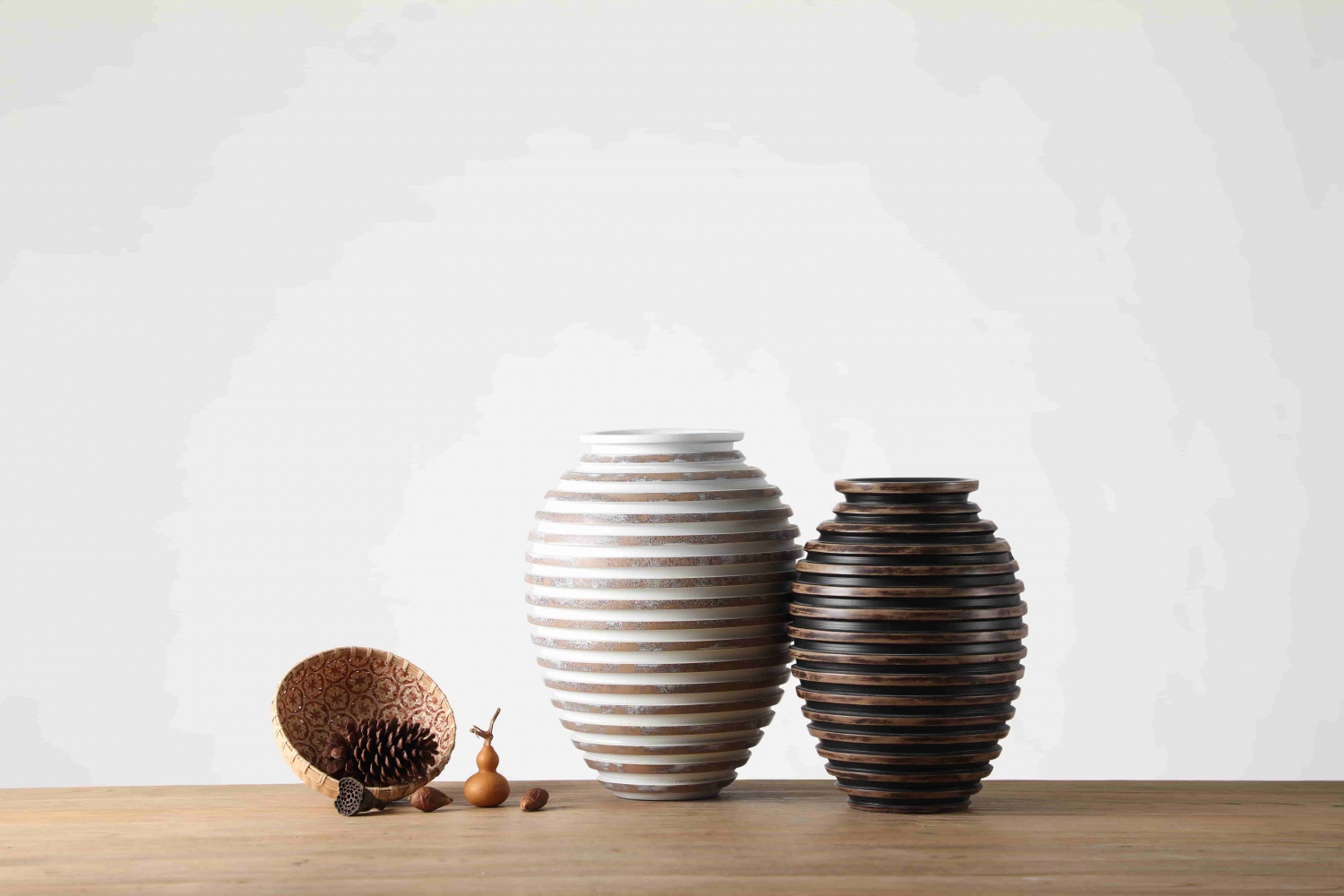 Modern nordic style home crafts table top home decor vases resin flower vase