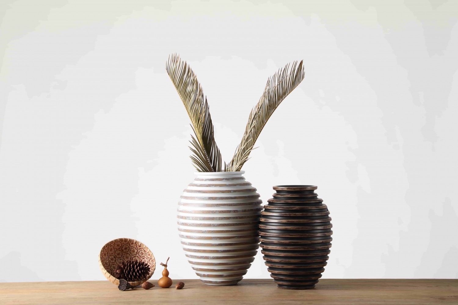 Modern nordic style home crafts table top home decor vases resin flower vase