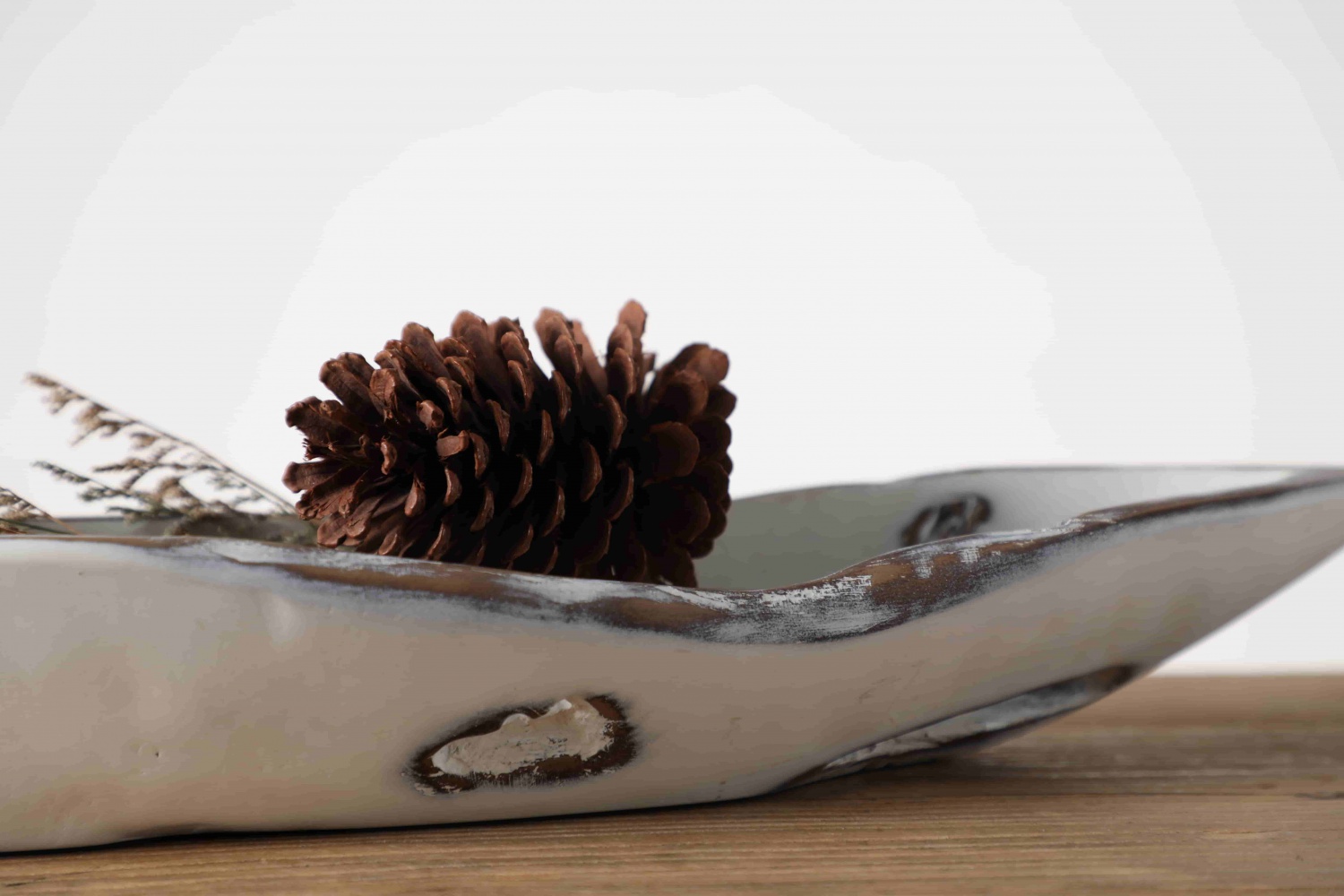 Custom High Quality Sculpture Ornament Figurine Craft Furnishing Home Decor Resin Decorative Plate Craft