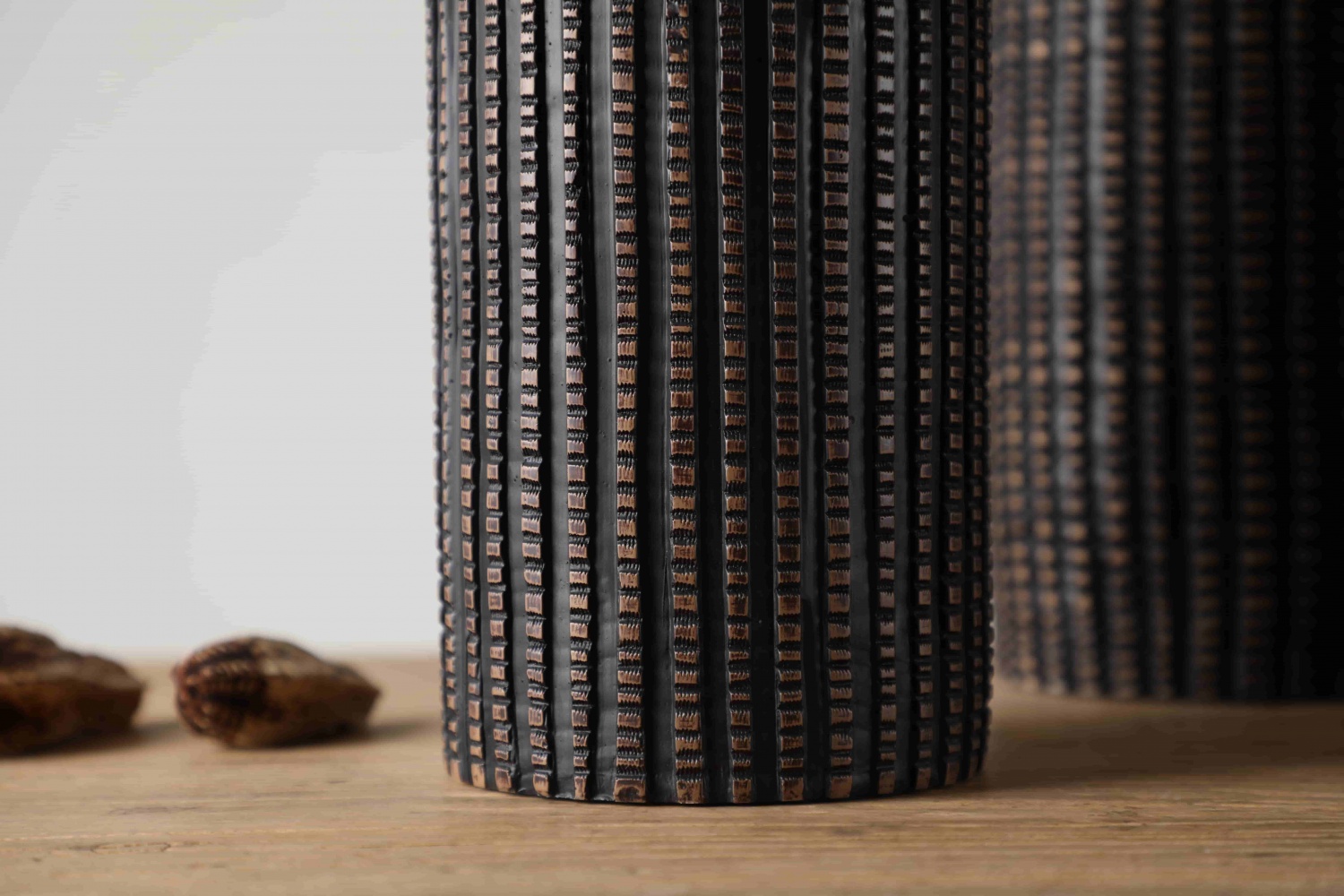Nordic Black Handmade Vase Decor Home Decoration Tall Resin Vase Ornaments Flower Vases