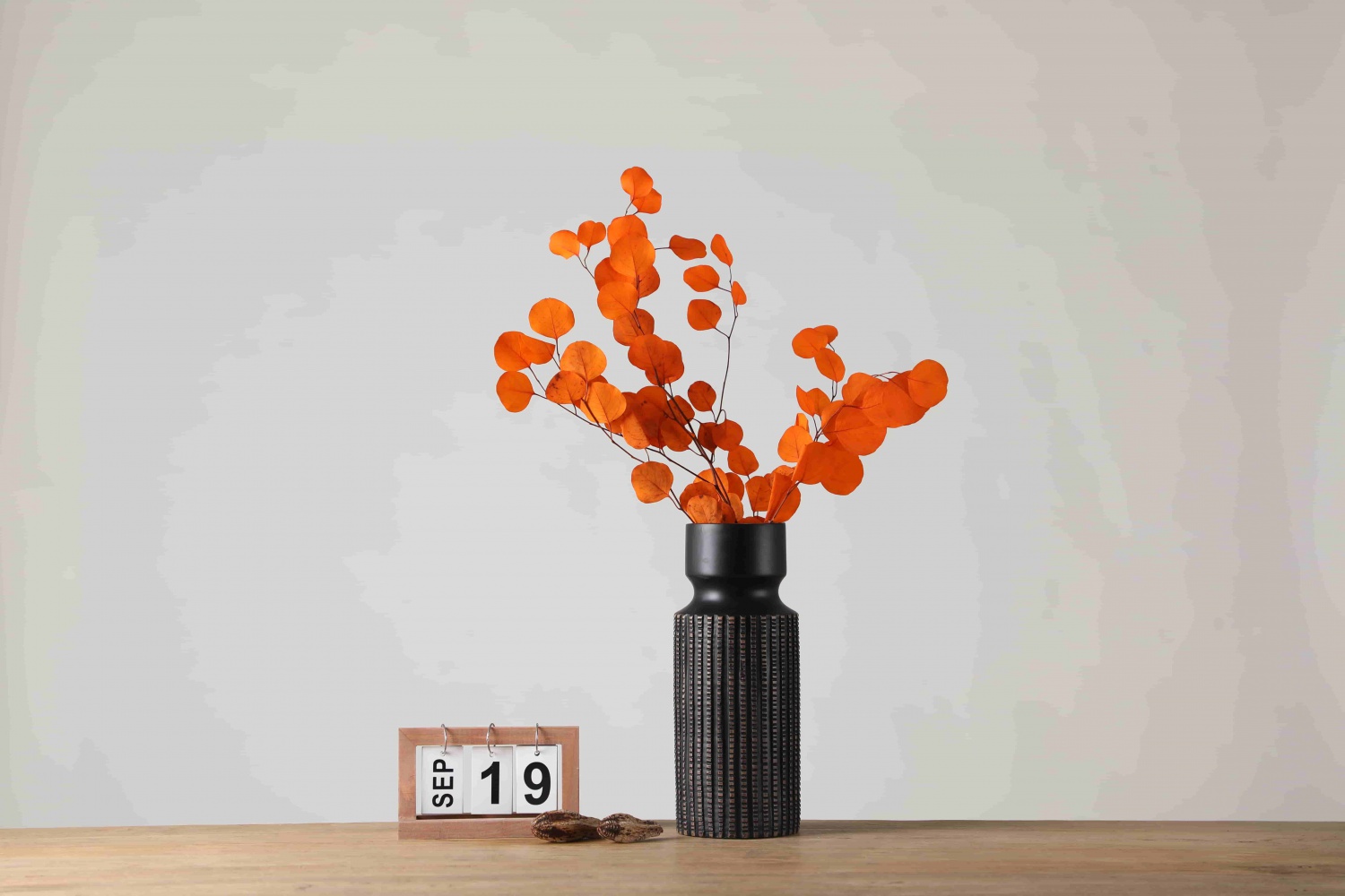 Nordic Black Handmade Vase Decor Home Decoration Tall Resin Vase Ornaments Flower Vases