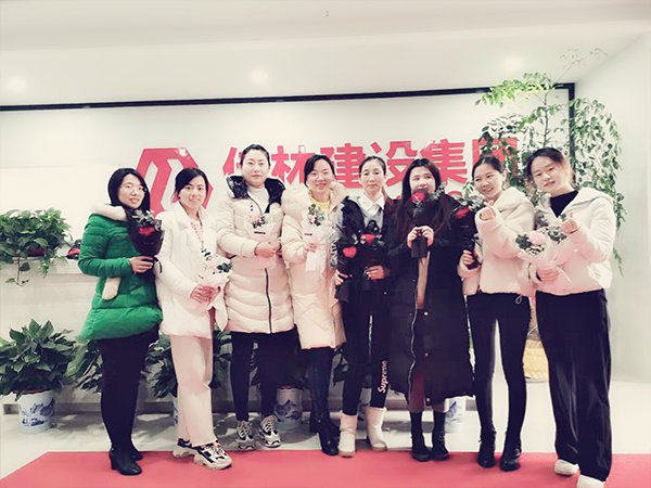 ���ո���