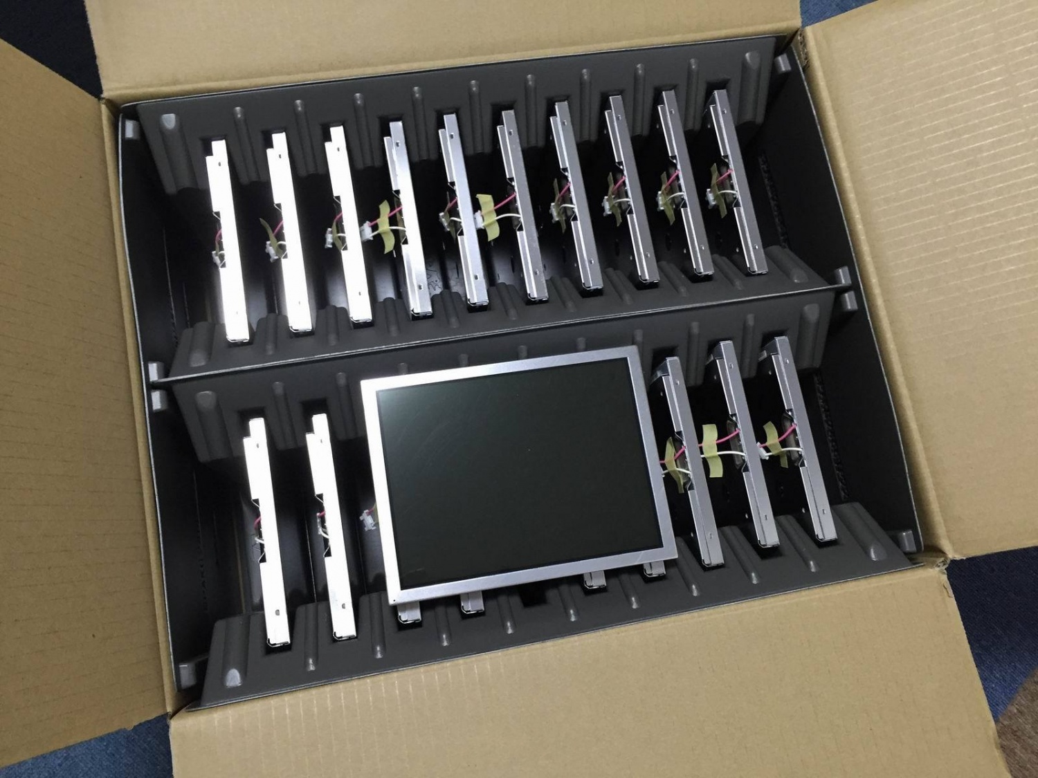 LQ080V3DG01 original SHARP 8inch lcd display