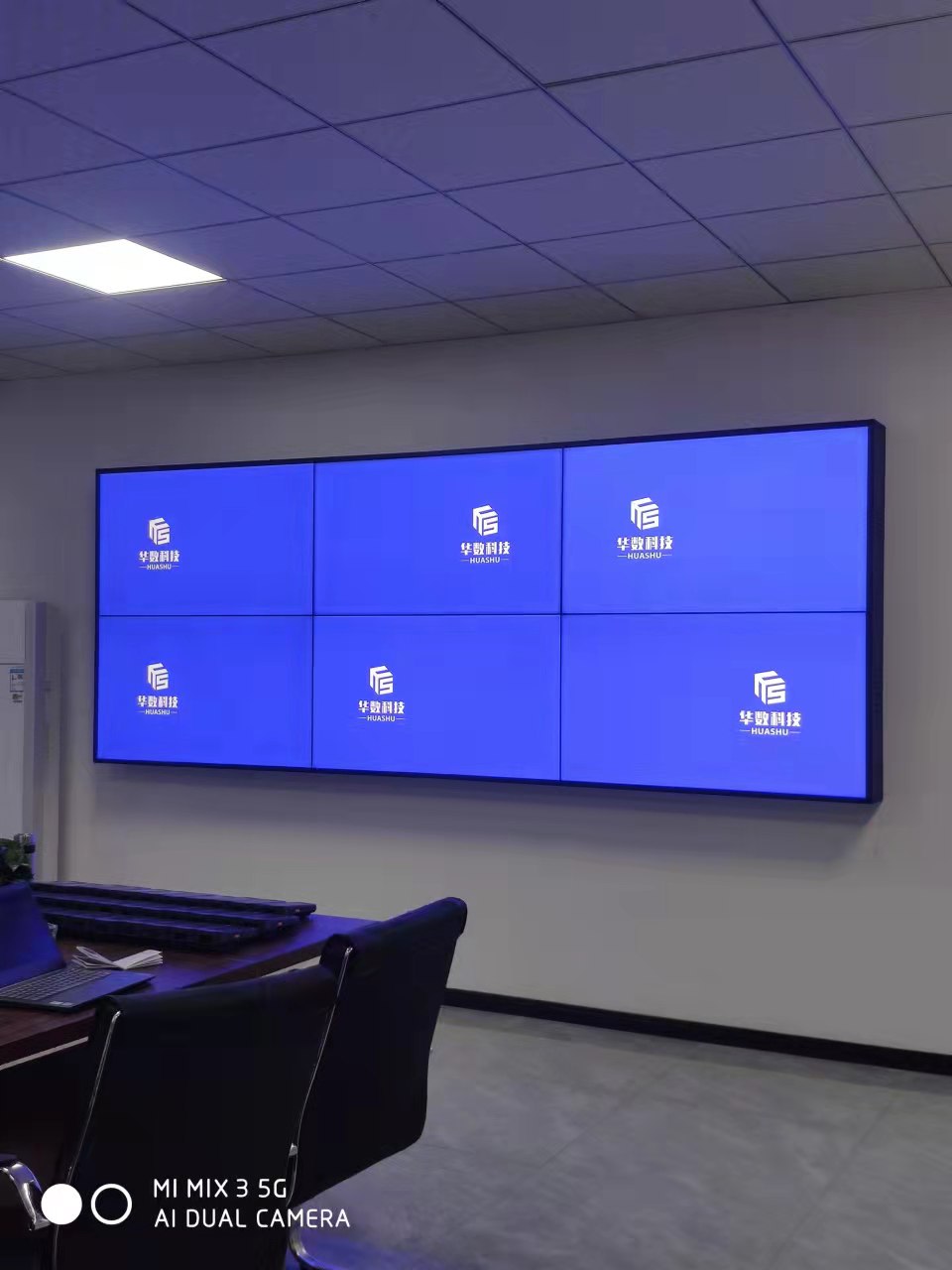 湖北安陆享停科技有限公司LED49寸3X2高清液晶拼接幕墙