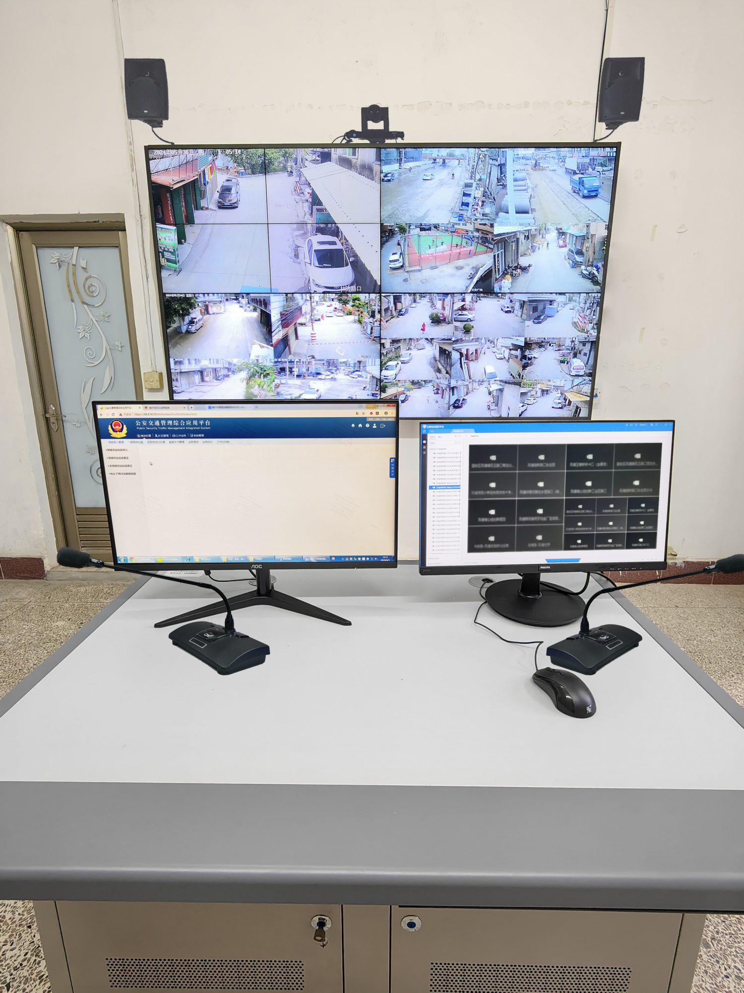 潮州市交警支队某中队情报指挥中心49寸2X2液晶拼接幕墙