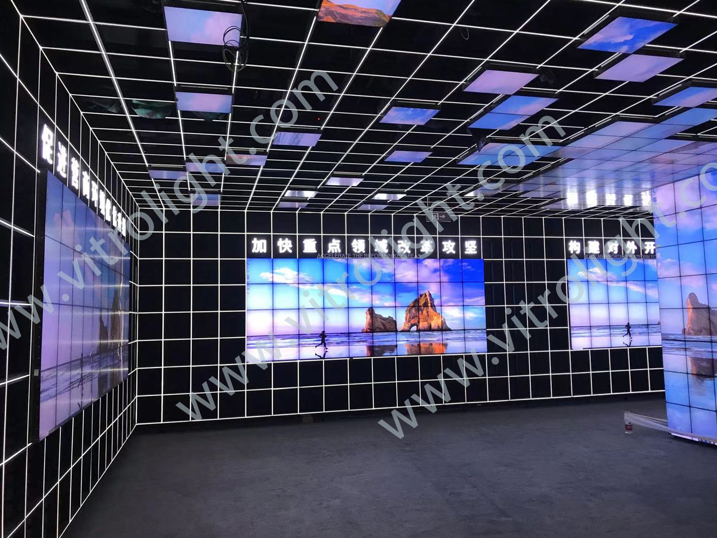 湖南湘江新区妄想展示馆-21.6寸正方形屏拼接