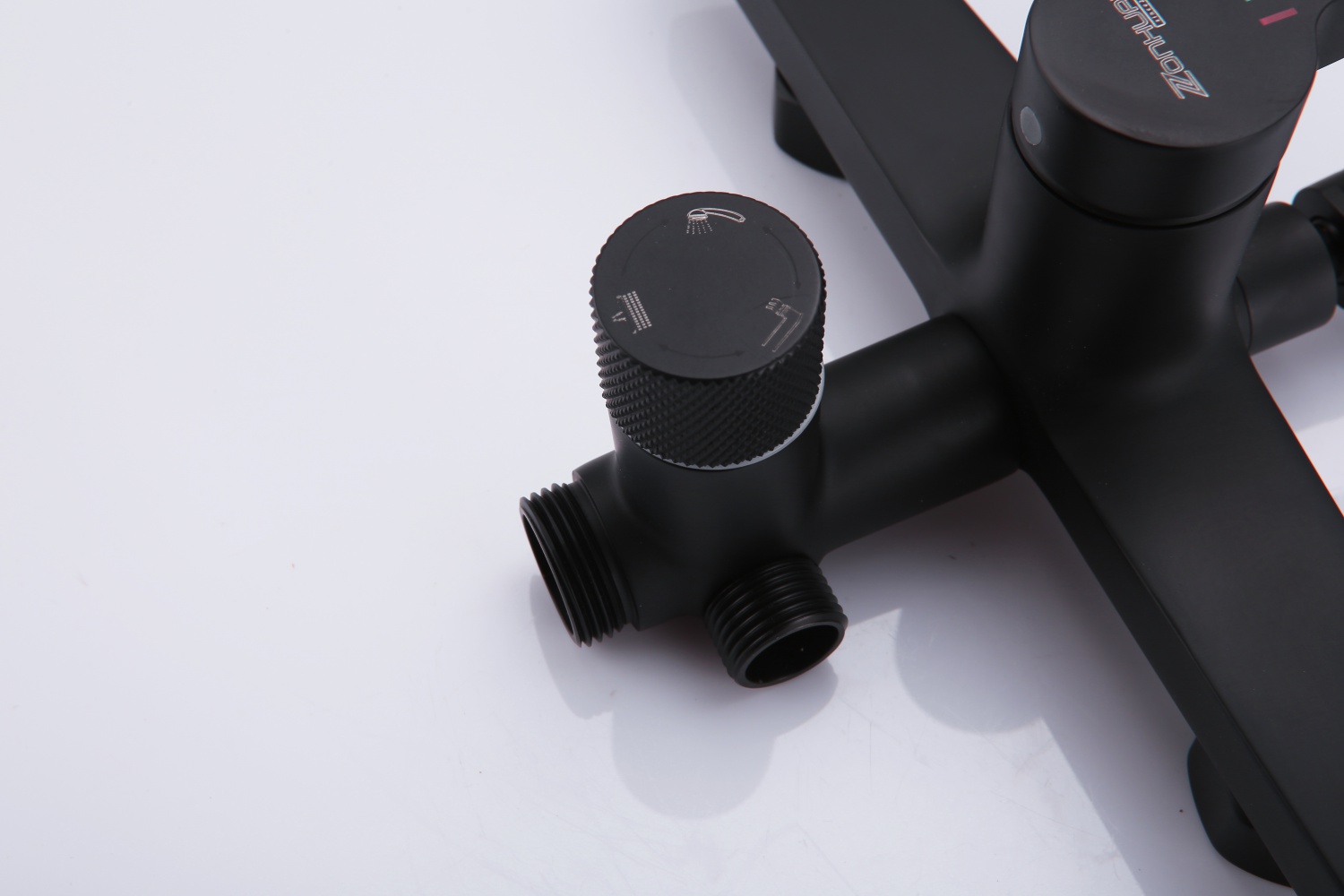 922-224B玄色淋浴花洒