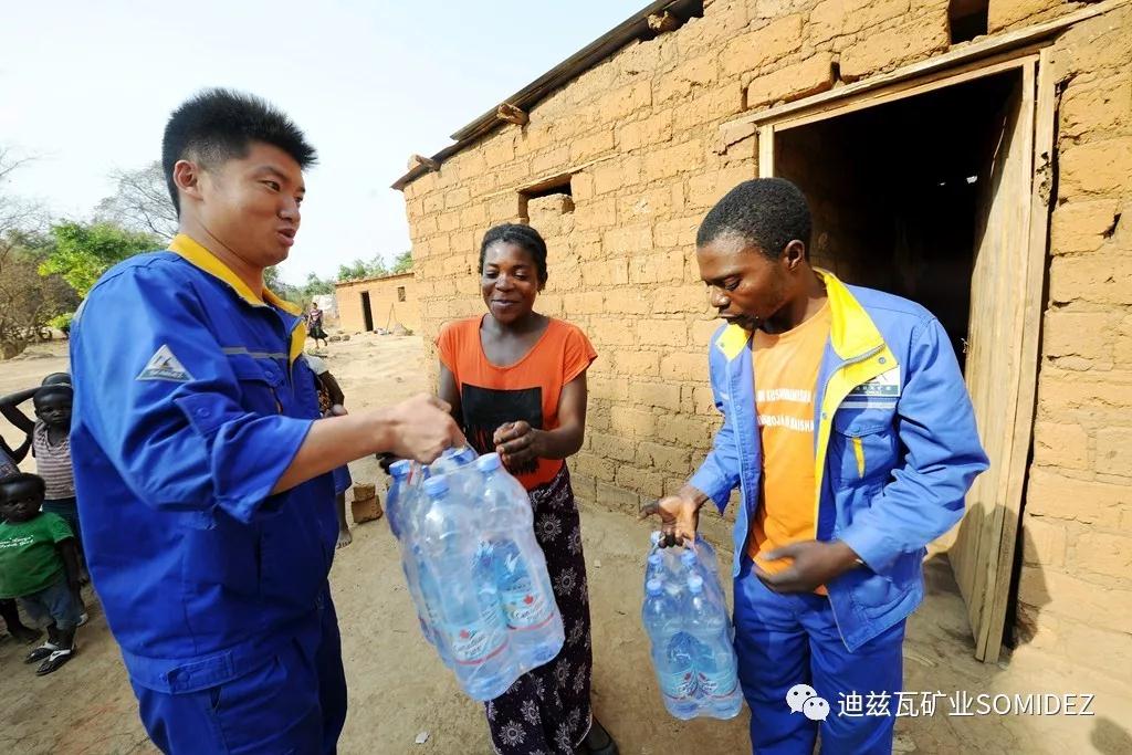 海外联合党支部第五党小组开展家访...