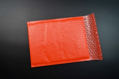 共挤膜气泡袋（红色）