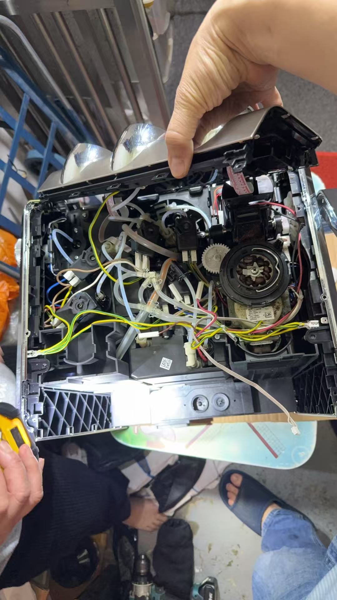 Nespresso咖啡機不出咖啡？駿弘電器維修師傅手把手教你排查+精准修復