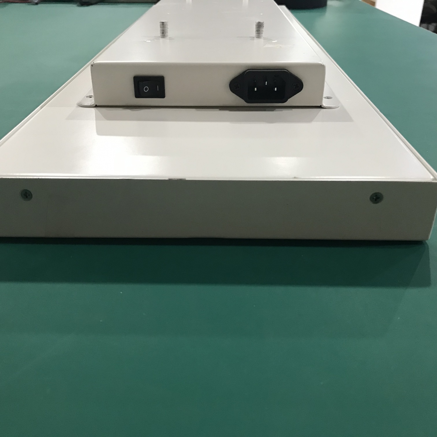 38寸车载导乘屏