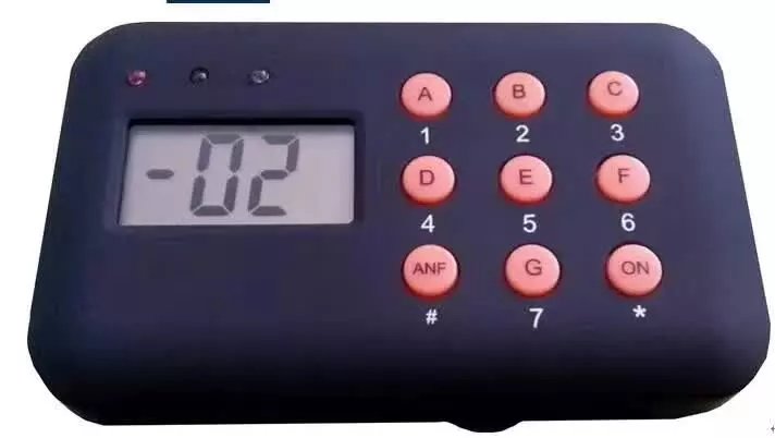 无线语音室打包发货中