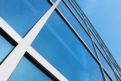 钢化玻璃制造商如何保养增加其使用寿命 钢化玻璃制造商如何保养增加其使用寿命