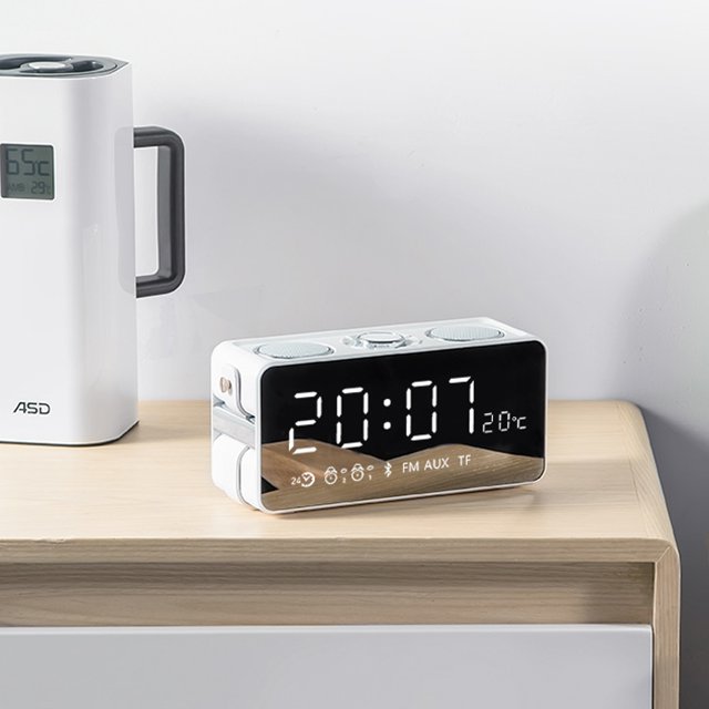 SOAIY S18 Portable LED display bass retro hifi radio music player Blue tooth hi fi speakers