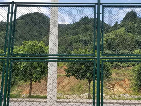 体育场围网